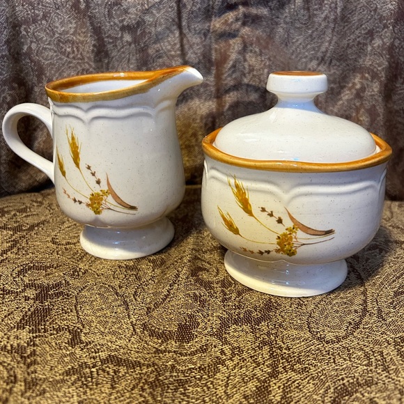 Sangostone Autumn Wheat Pattern Sugar/Creamer set. - Picture 1 of 10